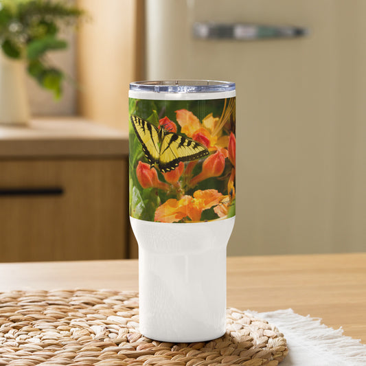Travel mug with a handle